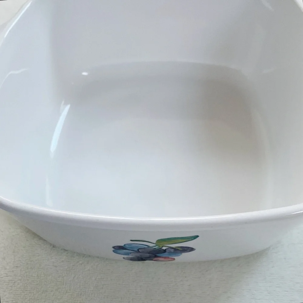 CorningWare Fruit Basket Grapes 1.5 Qt Square Casserole Dish Vintage 1970s